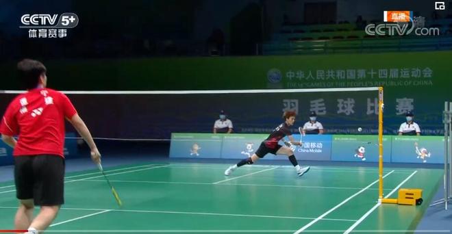 体育活动受 体育活动受