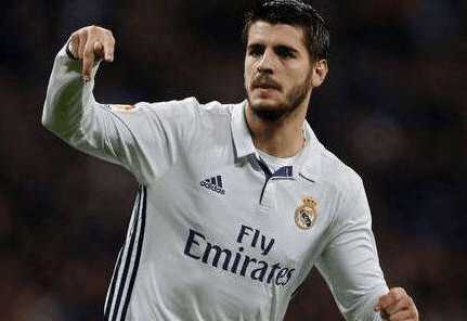 随着他的言 随着他的言