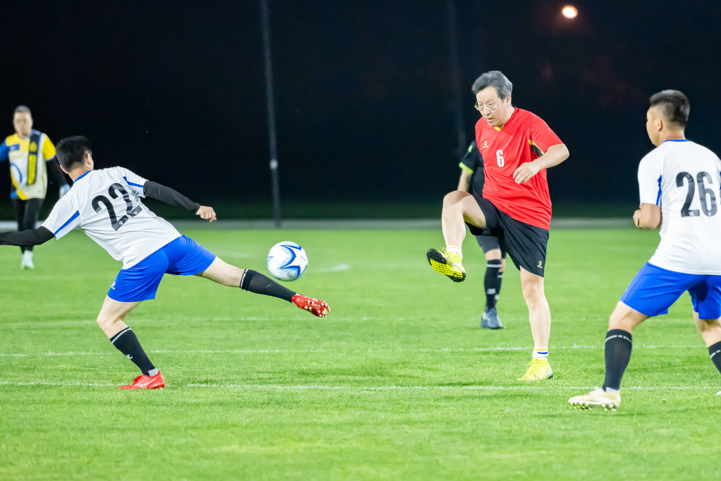 队逆转局势 队逆转局势