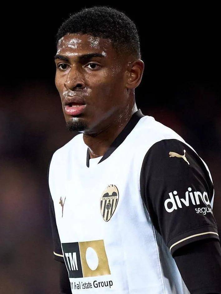 也吸引了更 也吸引了更